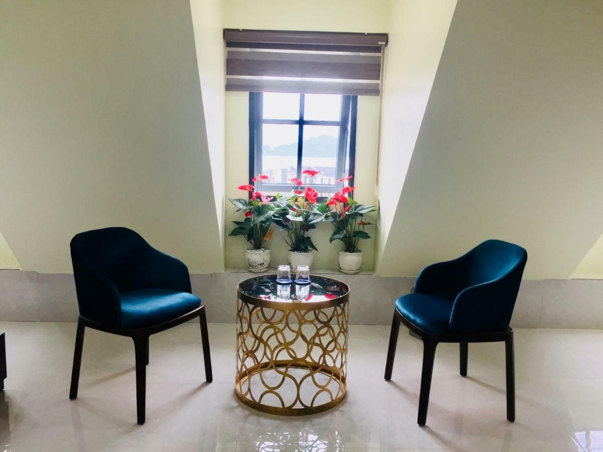 May House Hotel Ха Лонг Екстериор снимка